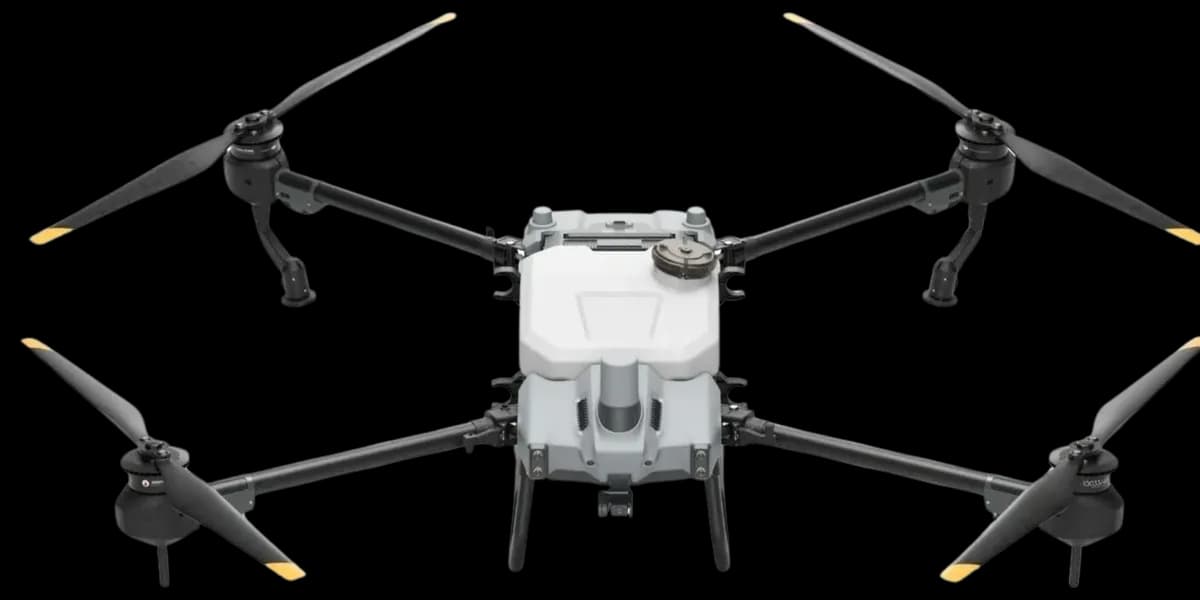 DJI Agras T20P usado em operações versáteis